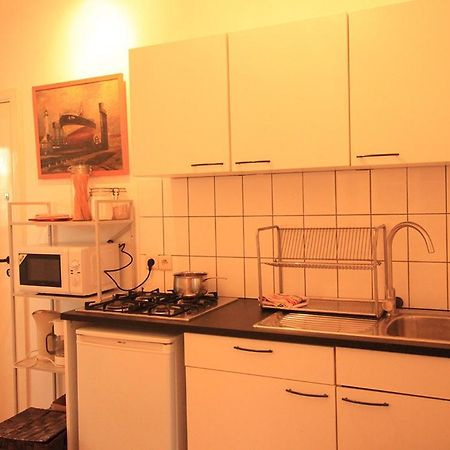 Cozy Studio Close To Zaventem Airport Bruselas Exterior foto